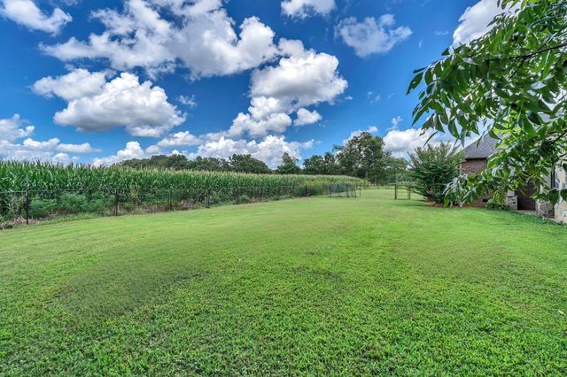 1395 Ragsdale Rd, Manchester, TN 37355