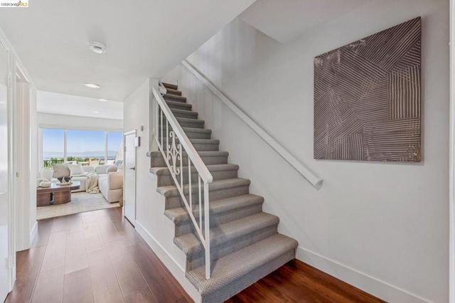 25 Graeagle, Oakland, CA 94605