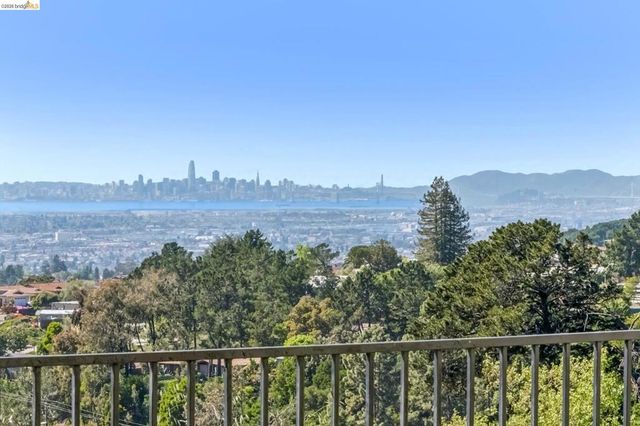 25 Graeagle, Oakland, CA 94605