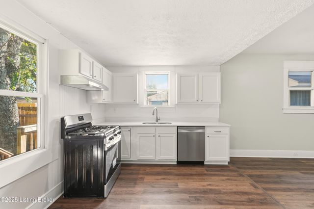 209 S 42nd St, Louisville, KY 40212