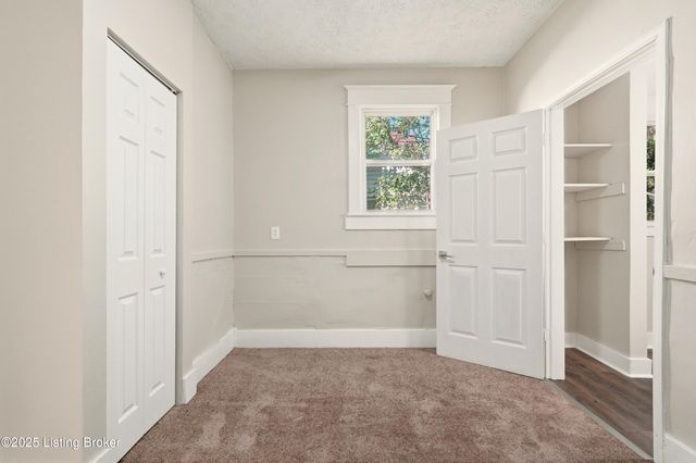 209 S 42nd St, Louisville, KY 40212