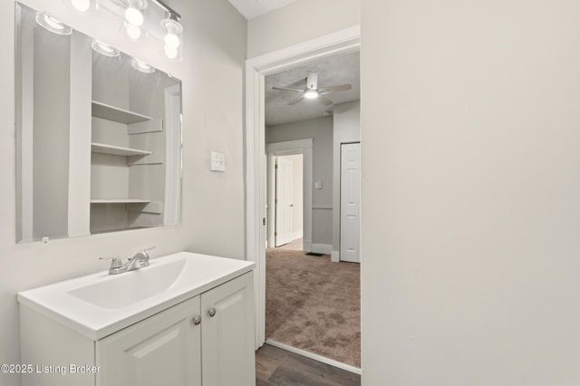 209 S 42nd St, Louisville, KY 40212