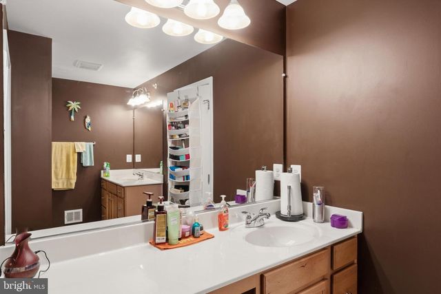 14764 MALLOY CT, Woodbridge, VA 22191