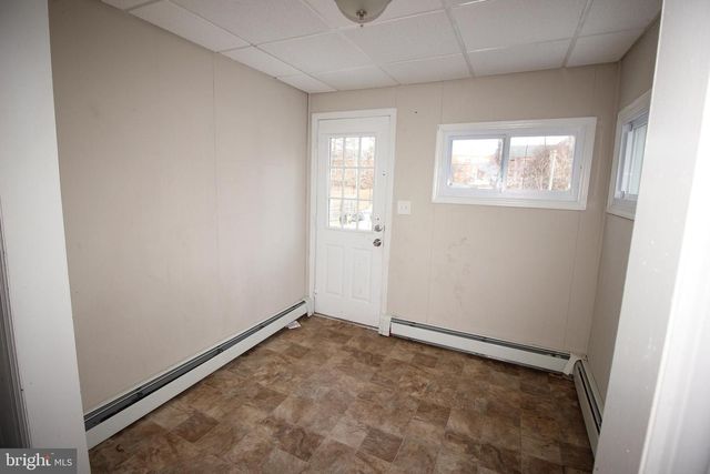 1408 STUYVESANT AVE, Trenton, NJ 08618