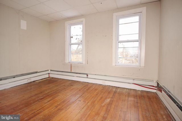 1408 STUYVESANT AVE, Trenton, NJ 08618