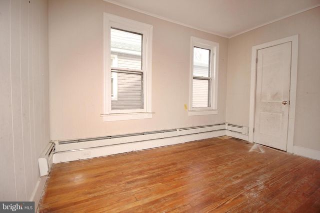 1408 STUYVESANT AVE, Trenton, NJ 08618