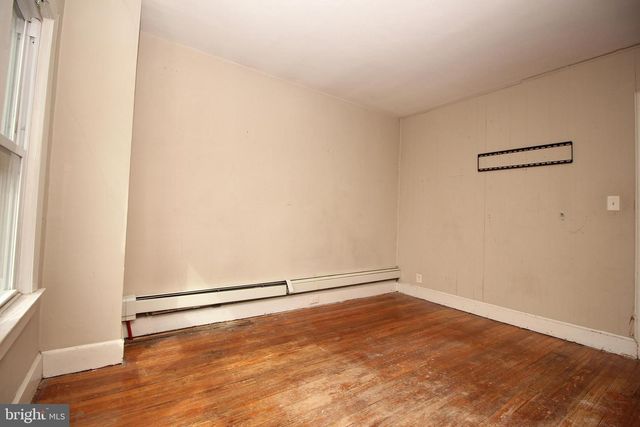 1408 STUYVESANT AVE, Trenton, NJ 08618