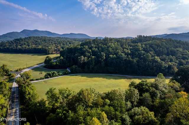 5837 Hwy 360, Tellico Plains, TN 37385