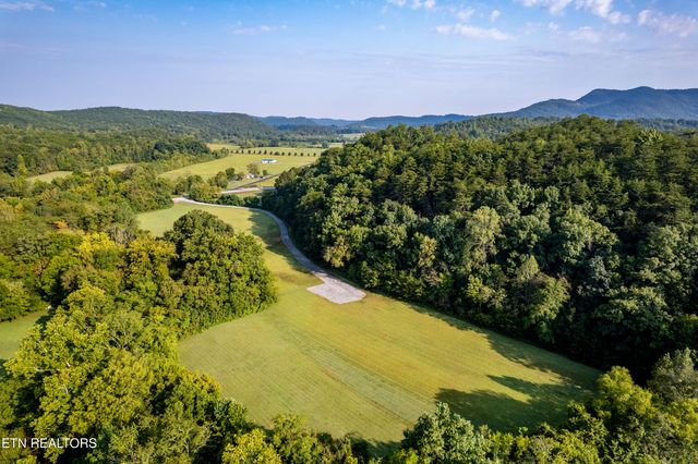 5837 Hwy 360, Tellico Plains, TN 37385