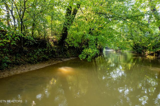 5837 Hwy 360, Tellico Plains, TN 37385