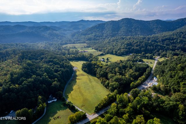 5837 Hwy 360, Tellico Plains, TN 37385