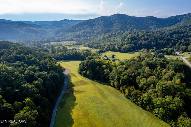 5837 Hwy 360, Tellico Plains, TN 37385