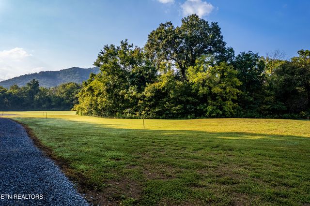 5837 Hwy 360, Tellico Plains, TN 37385