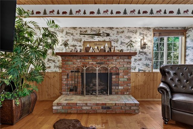 615 Grass Valley Rd, Lake Arrowhead, CA 92352