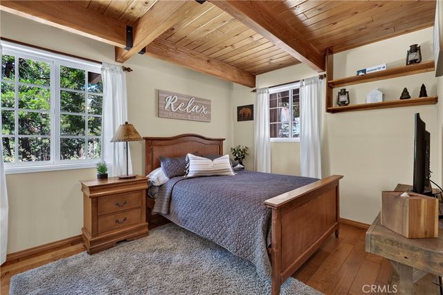 615 Grass Valley Rd, Lake Arrowhead, CA 92352