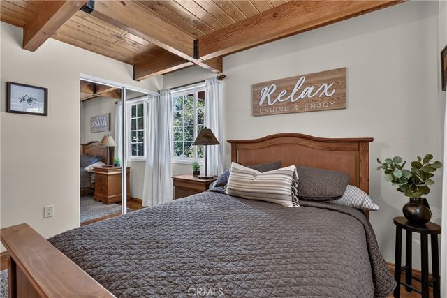 615 Grass Valley Rd, Lake Arrowhead, CA 92352