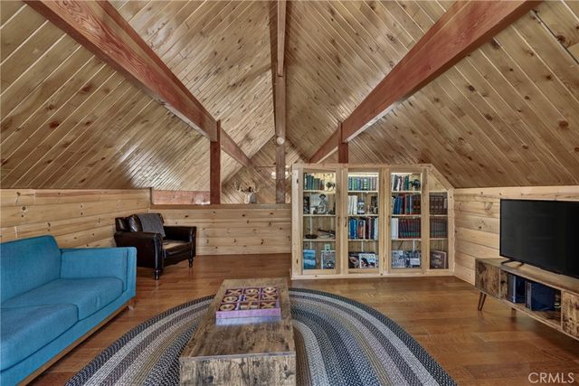 615 Grass Valley Rd, Lake Arrowhead, CA 92352