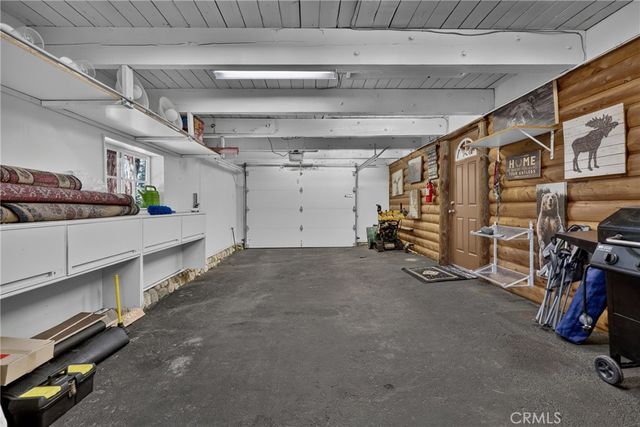 615 Grass Valley Rd, Lake Arrowhead, CA 92352