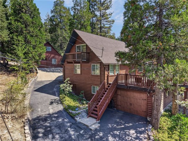 615 Grass Valley Rd, Lake Arrowhead, CA 92352