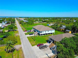 535 12th Street, San Leon, TX 77539