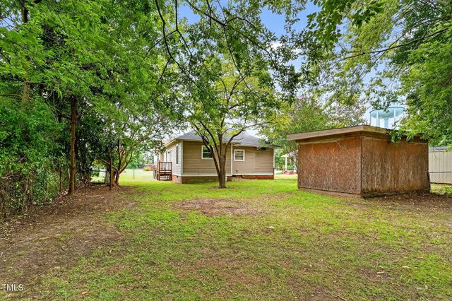108 W C Street, Erwin, NC 28339