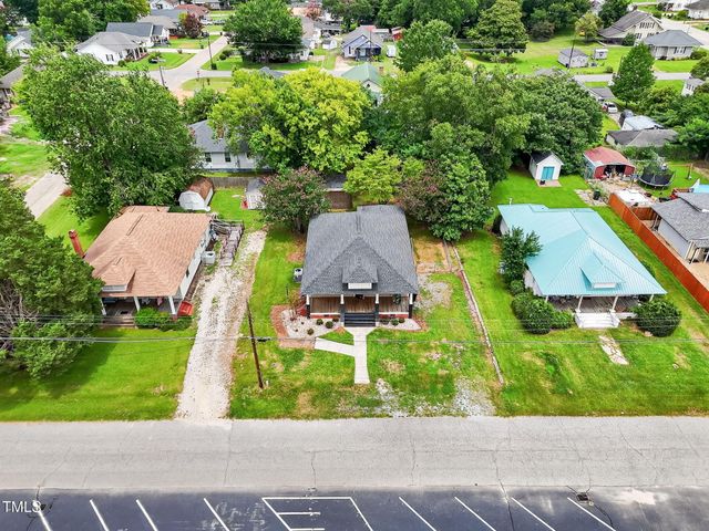 108 W C Street, Erwin, NC 28339