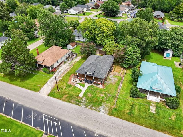 108 W C Street, Erwin, NC 28339