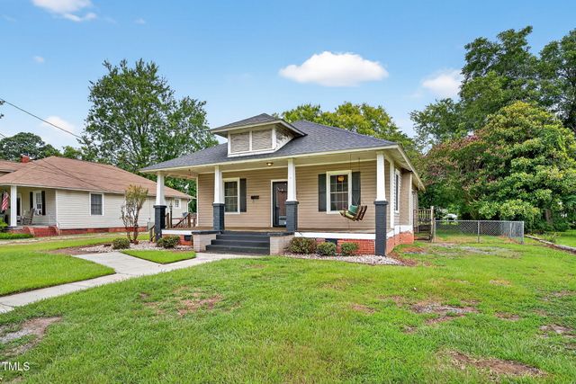 108 W C Street, Erwin, NC 28339