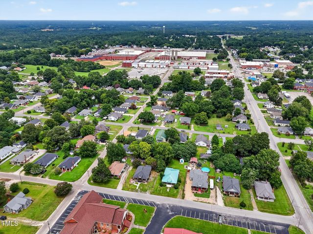 108 W C Street, Erwin, NC 28339