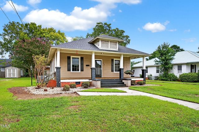 108 W C Street, Erwin, NC 28339