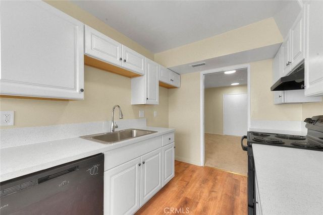 608 N Taylor Avenue 211, Montebello, CA 90640