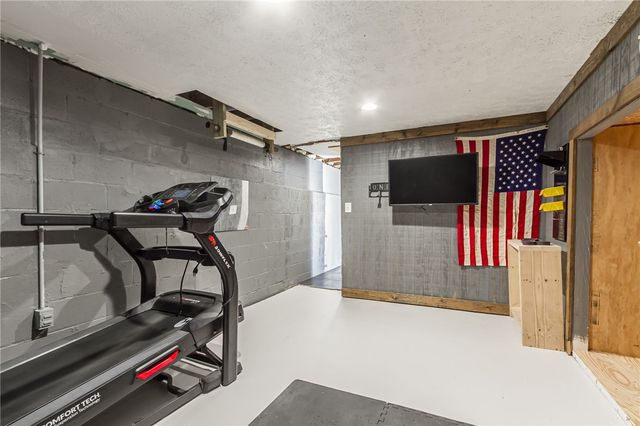 64 Harwin Drive, Henrietta, NY 14623