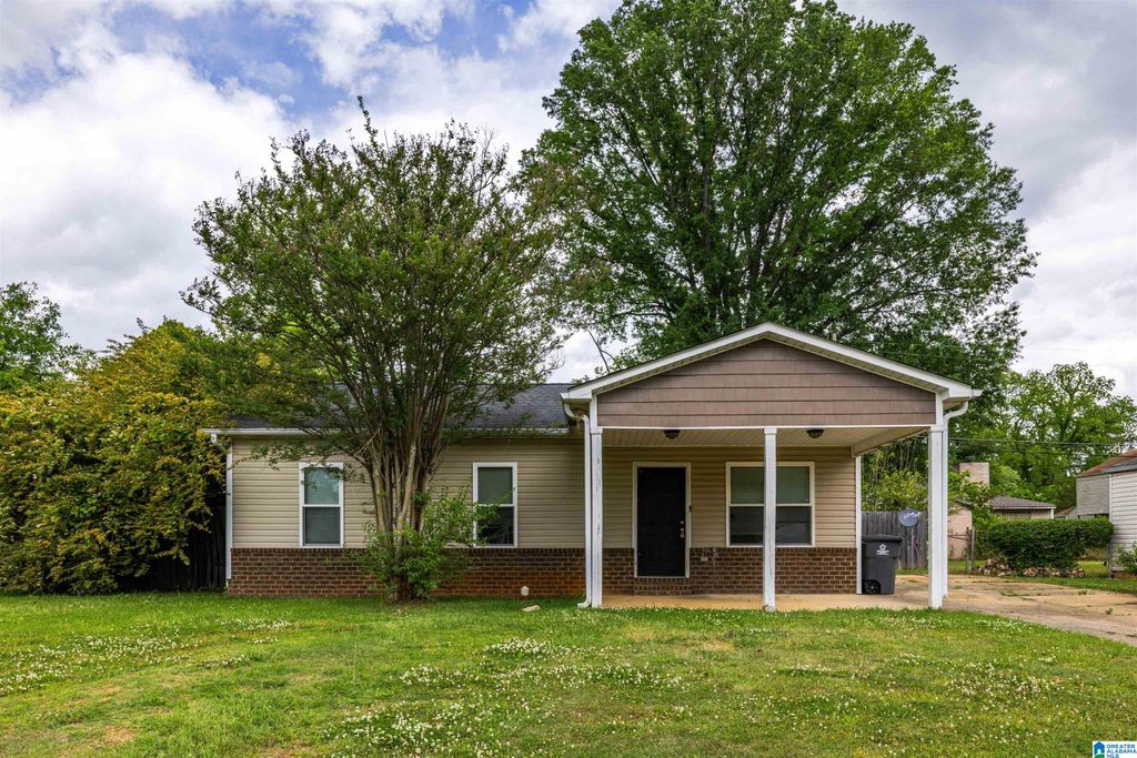 521 GRANT STREET, Midfield, AL 35228