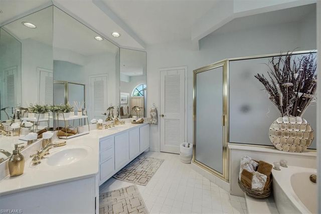 3722 Rachel LN, Naples, FL 34103