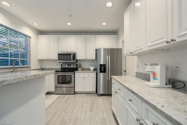 3722 Rachel LN, Naples, FL 34103