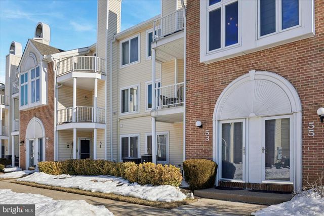 53 PAMELA CT, Levittown, PA 19057