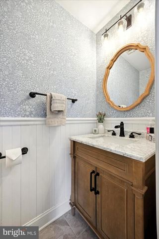 53 PAMELA CT, Levittown, PA 19057