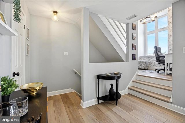 53 PAMELA CT, Levittown, PA 19057