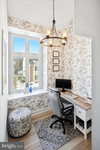 53 PAMELA CT, Levittown, PA 19057