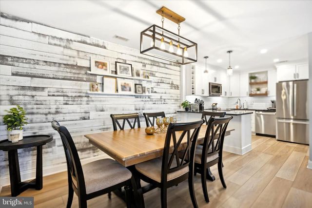 53 PAMELA CT, Levittown, PA 19057