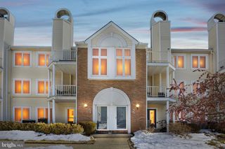 53 PAMELA CT, Levittown, PA 19057