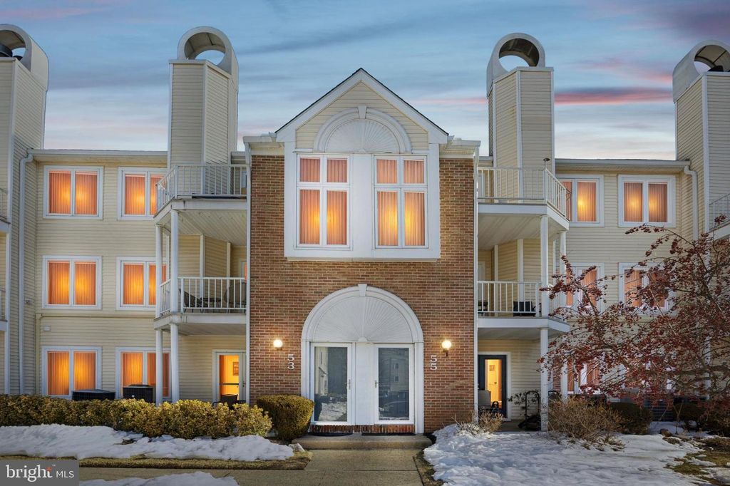 Image 1 of property listing at 53 PAMELA CT, Levittown, PA 19057