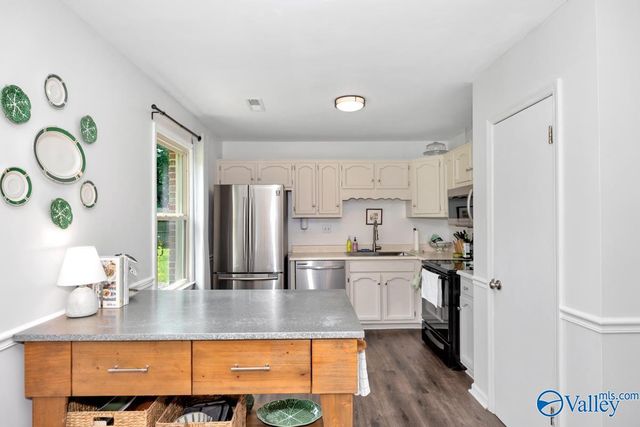 103 Timberland Trace NW, Madison, AL 35757