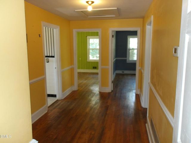 301 W Gannon Avenue, Zebulon, NC 27597