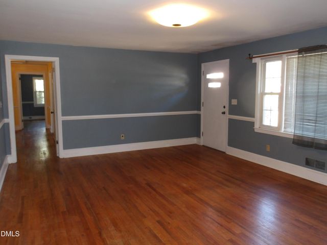 301 W Gannon Avenue, Zebulon, NC 27597