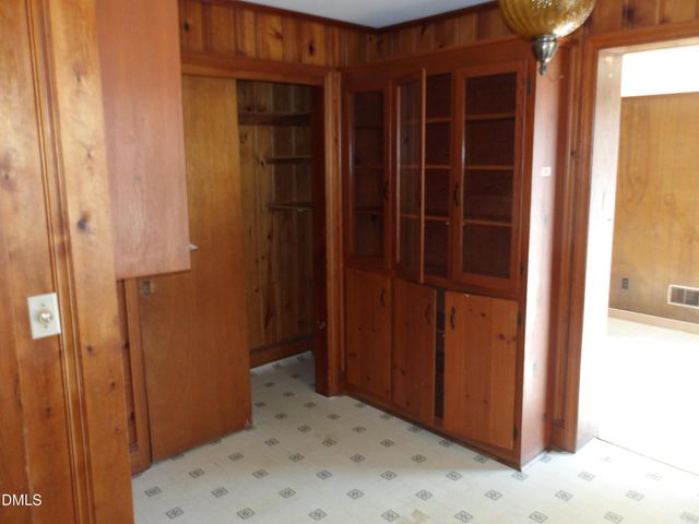 301 W Gannon Avenue, Zebulon, NC 27597