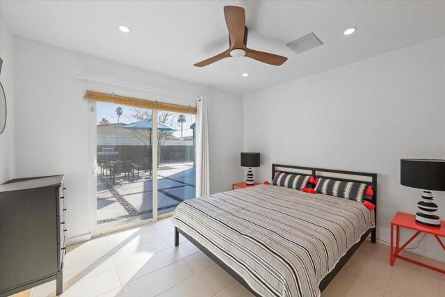 3991 E Calle San Raphael, Palm Springs, CA 92264