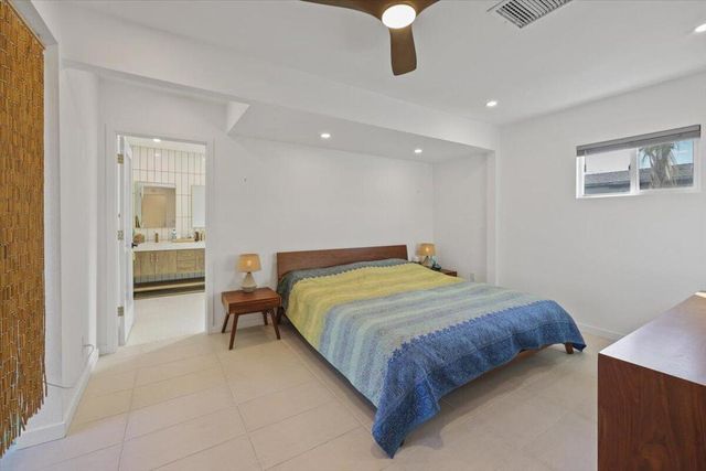 3991 E Calle San Raphael, Palm Springs, CA 92264