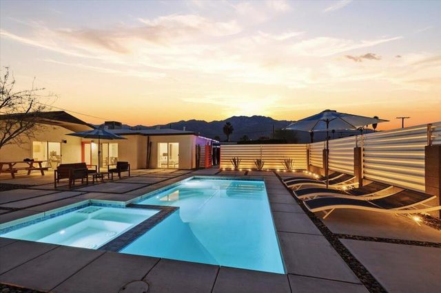 3991 E Calle San Raphael, Palm Springs, CA 92264