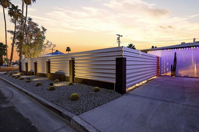 3991 E Calle San Raphael, Palm Springs, CA 92264